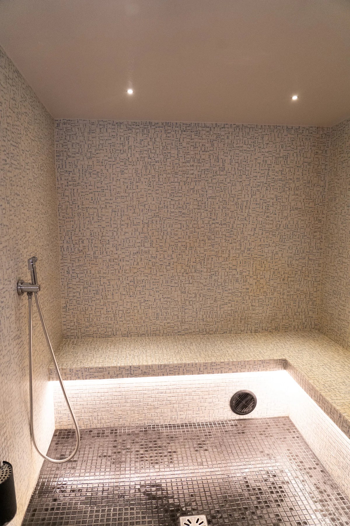 Spa Privatif Prolongé & Champagne Duo — Hôtel Mademoiselle Paris