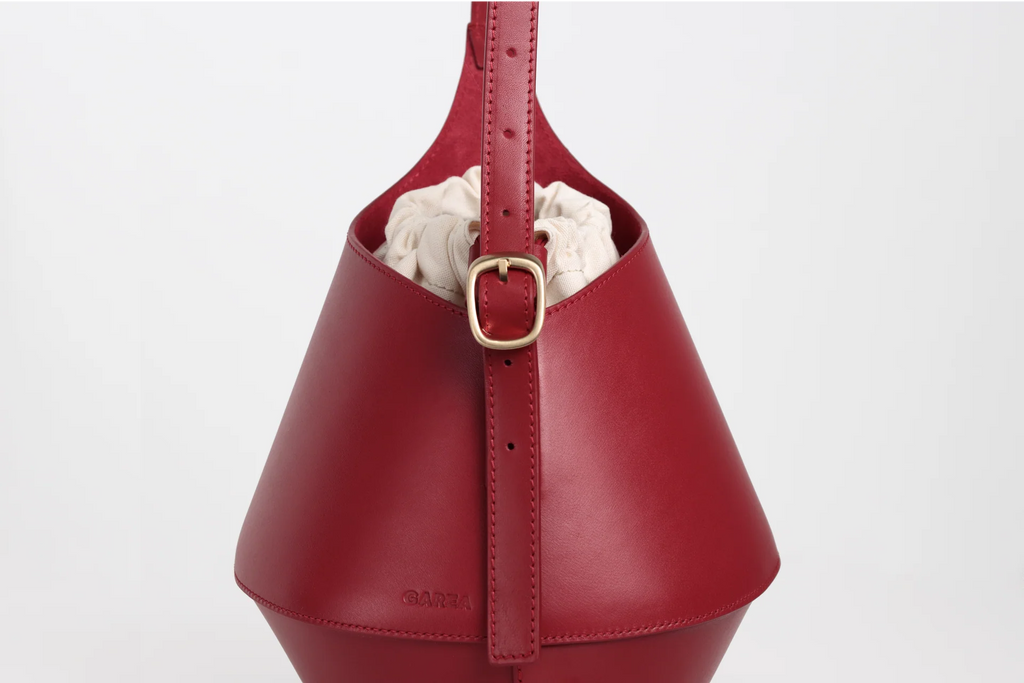 LERNA ROUGE - SAC EN CUIR DE VEAU, GAREA