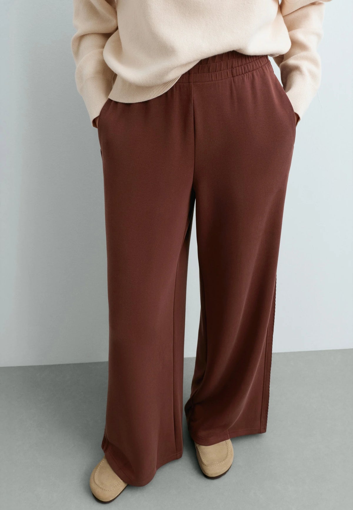 Un ensemble coordonné — Veste et pantalon terracotta, OYSHO