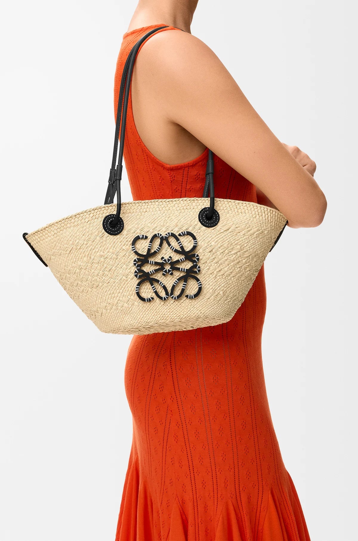 Petit panier Anagram - palmier iraca et cuir de veau, Loewe