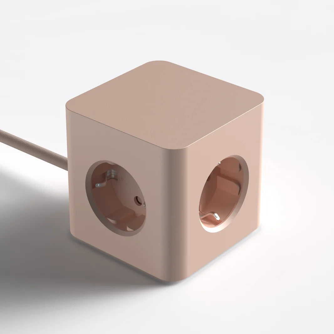 CUBICAL C1 - MULTIPRISE AVEC CHARGEMENT USB-C, CORDS