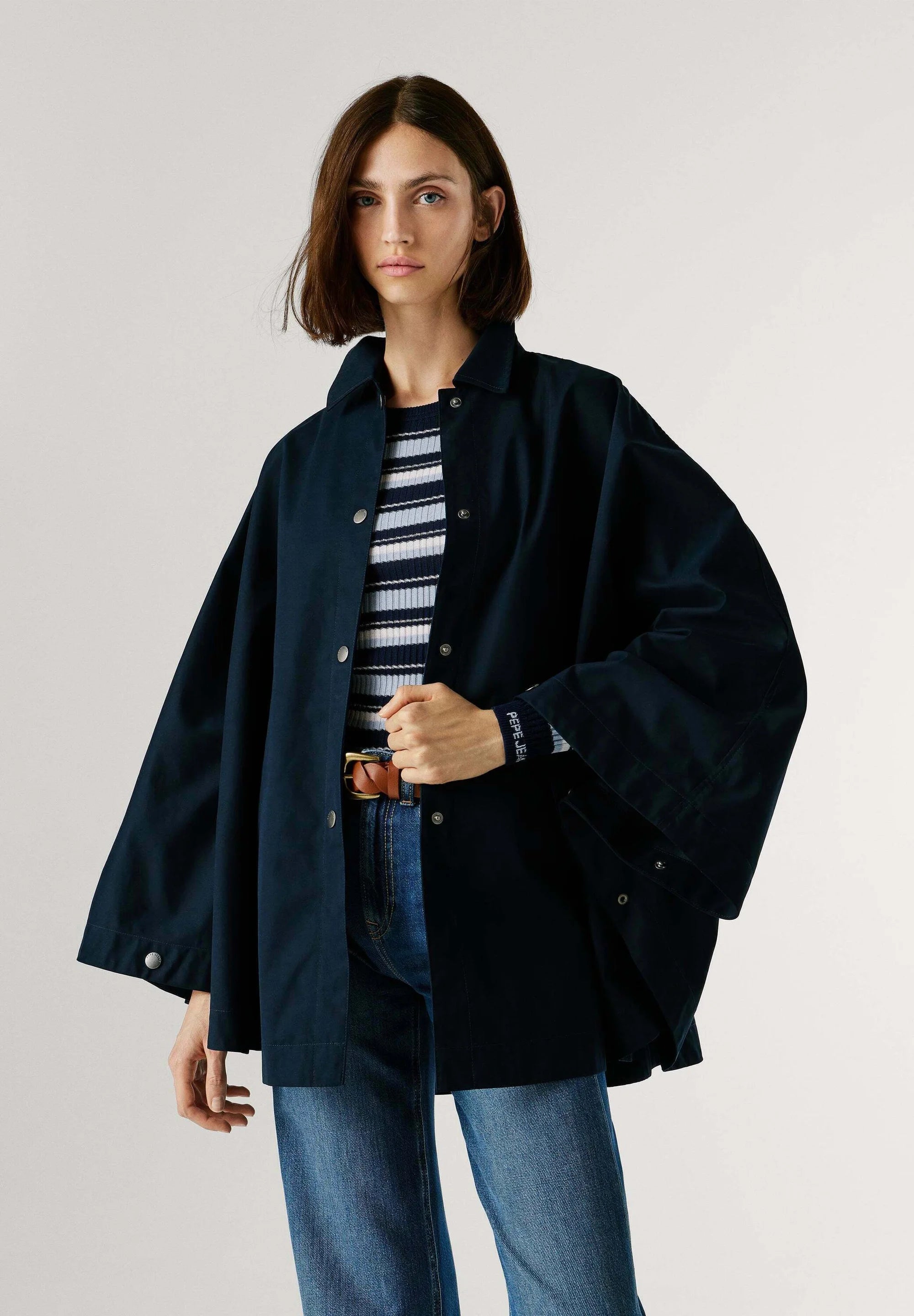 FAWN - Cape - dulwich blue