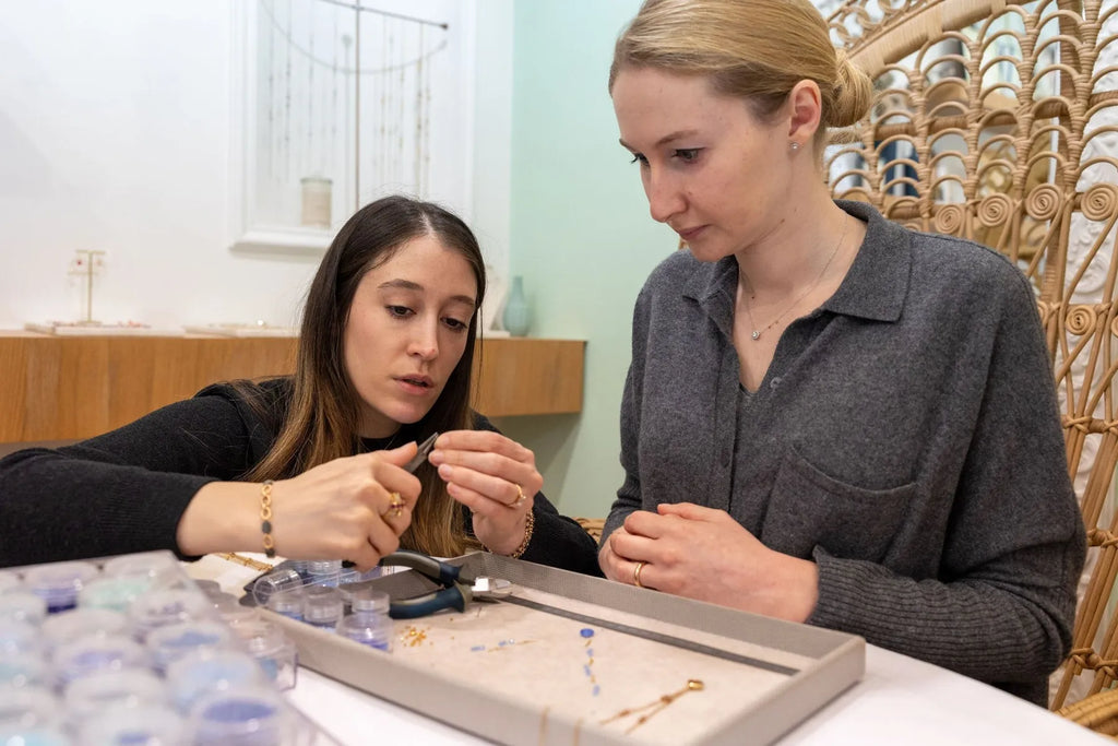 Créez votre collier semi-précieux avec Kelly et Agathe