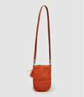 Sac bandoulière Haingo en raphia orange, Lulli sur la Toile