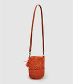 Sac bandoulière Haingo en raphia orange, Lulli sur la Toile