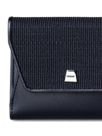 Compact Wallet en poil de cheval et cuir, noir — Akris