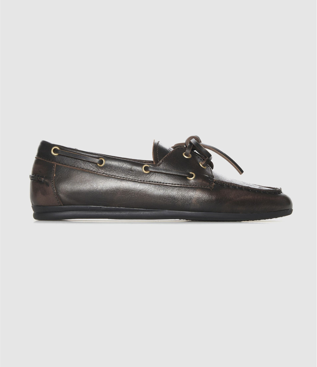 Mocassins Nahua en cuir doré, Lulli sur la Toile